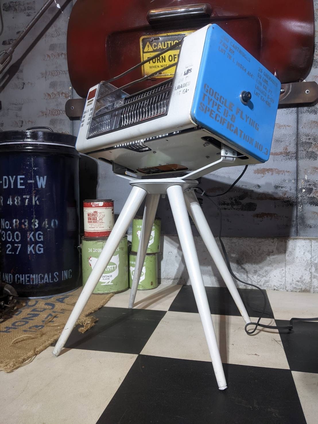 アメリカンヴィンテージな部屋作り/ガスストーブ（改）電気ストーブ/電気ヒーター/