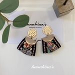再再販☆キラキラカボションとインド刺繍タッセルピアス/イヤリング(エスニック)