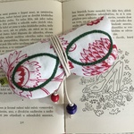 刺繍のふわふわくるくるメガネケース