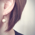 一粒パールのアーチピアス　フックピアス　１０mm