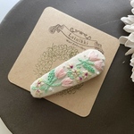 【送料無料】白色にピンクの小花達　刺繍ヘアピン size 中