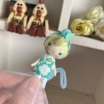 ことりさんを頭に乗せたねこみみちゃん