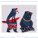 ES73 アップリケ 刺繍 デザイン show time/DJ くま クマ 熊 ベアー サーフィン 波乗り 音楽 ハンドメイド リメイク 刺繍 手芸 海外 インポート アイロン ワッペン