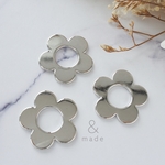 【4個】フラワーメタルプレート　シルバー　花　金属　合金　北欧　デザインプレート