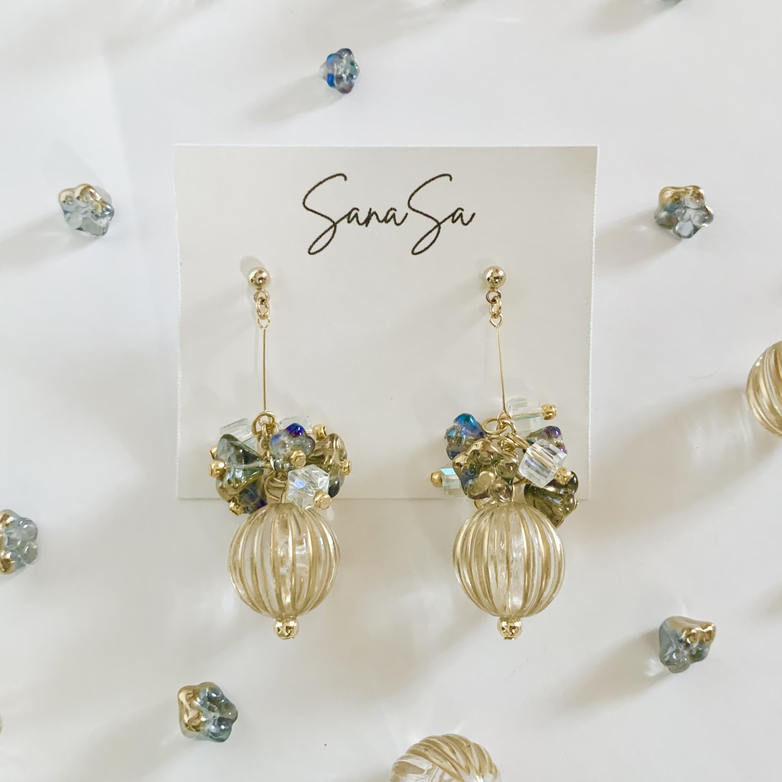 揺れる 雲と雨の雫の 2way アシンメトリー ピアス - SanaSa | minne