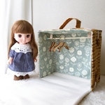 ⭐️人形用トランク型クローゼット＋ハンガー4本　ソランちゃん　リカちゃんに