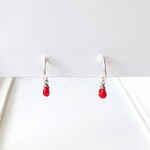 〈痛くない〉～フェイクピアス～シルバーリング×1粒レッドガラスイヤリング・ノンホールピアス(両耳用)(手で調節可能)  管理No.2028