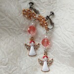 クリスマス！天使のイヤリング(金属アレルギー対応)