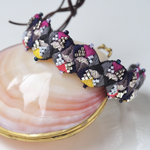 【お昼のパピヨン　手刺繍バングル】