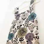 大人用エプロン・バッククロスエプロン・厚手（Nordic flowers・オフホワイト）☆送料無料☆