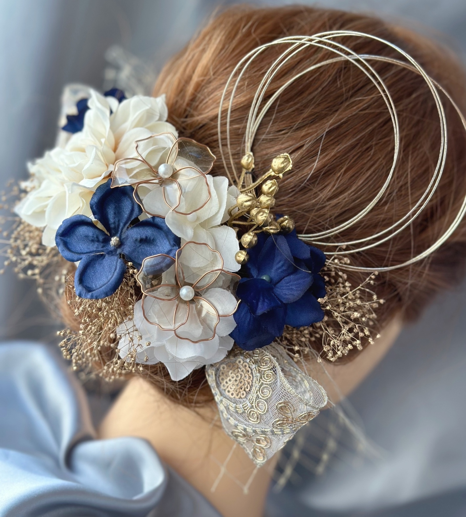 no.88 再販✩.*˚水色刺繍リボンと華やかパーツのヘアアクセサリー 💙新作💙】ネイビー✖️刺繍リボンの髪飾り 成人式 成人式前撮り 結婚