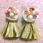 刺繍フリンジビジュピアス  カラフル×パール