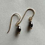ブラックダイヤピアス