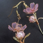 [秋季限定] ー耳飾りー 風そよぐ秋桜