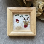 季節の刺繍フレーム　　もふもふサンタさんとおとぼけトナカイ