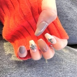 《チップ種類変更可能》 指グラデーションフレンチクロムハーツネイルチップ❤︎゛