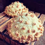 マロングラッセとチョコレートのメロンパン　２個セット