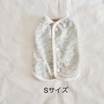 [犬服] Sサイズ 完成品 チワワ　　　　　　　　　　　　花柄 リバーシブル パイピング ベスト 背中開き 