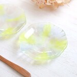 ガラスの八角小皿「花薫る空に」