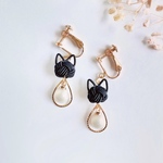 人気作品☆ 《黒猫と雫》 水引＊イヤリング / ピアス 〜フォーマル・結婚式・女子会にも。上品で大人可愛い和のアクセサリー 〜
