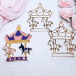 かわいいメリーゴーランドのレジン枠 ゴールド