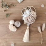 七五三や卒業式に！マムと梅花の髪飾り くすみベージュ／オフホワイト