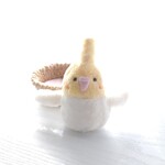 手乗りオカメインコちゃんのぬいぐるみ（クリームイエロー×ホワイト）