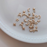 【送料無料】ゴールドパーツ ムーン.月.星.宇宙.惑星.キラキラ/レジン封入/ネイルパーツ 【33個】
