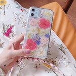 レッシュな香りが漂う 押し花 スマホケース　全機種対応