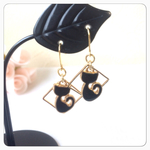 黒猫と□のピアス
