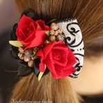 真っ赤な薔薇のヘアーアクセサリー