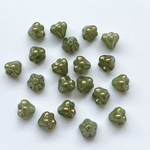 チェコビーズ　20個 ミニベルフラワー 約6×4mm