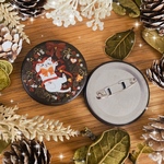 マット加工缶バッジ『Xmasリースと白猫』