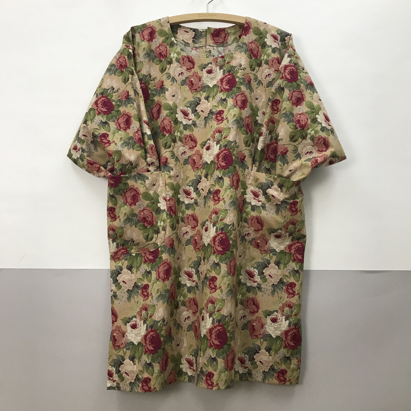 花柄 ゆったり 割烹着 7,680円