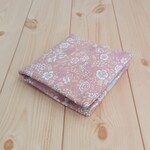 【SALE】淡い小花柄　携帯ティッシュケース　ボックスティッシュから詰替え　マスクケース　ペーパータオル入れ　ラッピング対応可　ピンク　　572