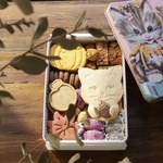 冬季限定クッキー缶