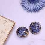 ☘️チェコガラスボタンのアンティーク調ピアス(blue flower)🍀
