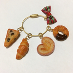 パンのバックチャーム