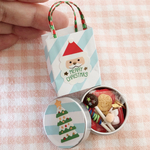 クリスマスのお土産＊スイーツアソート缶セット＊ミニミニ紙袋🛍付き＊スティックキャンディ🍭スティックチョコレート🍫チョコチップクッキー🍪にこにこフェイスクッキー＊マシュマロ＊