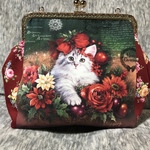 アッシュデザイン　クリスマスリボン猫　たっぷりマチ20cm がま口バッグ