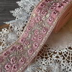[左側] [注意事項あり] インド刺繍リボン　花　インド刺繍　スパンコール　刺繍リボン　リボン　りぼん　※10月8日よりゆうパケットにて発送となります。