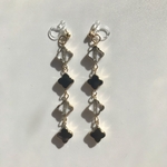 【sale】　モノクロクローバーイヤリング