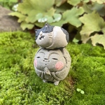 猫と地蔵(チョビヒゲ)    
