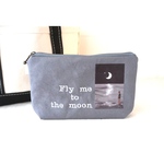 プリント 刺繍 ポーチ【Fly me to the moon】グレー