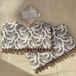 （   khaki flower   bib.  ）スタイ ビブ フランス ハンドメイドスタイ 女の子 男の子 オシャレ 小花柄