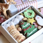 2022クリスマスのクッキー缶（L)