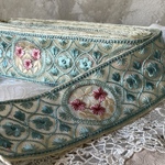♡インド刺繍リボン　花　インド刺繍　スパンコール　刺繍リボン　リボン　りぼん　※10月8日よりゆうパケットにて発送となります。