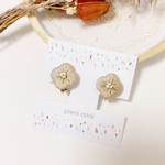【オーダー品】ベージュのお花刺繍イヤリング