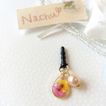 押し花のぷっくりイヤホンジャックピアス
