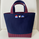 トートバッグ♡ファミリアワッペン付き♡赤チェック♡マチあり♡お弁当バッグ♡ハンドバッグ♡